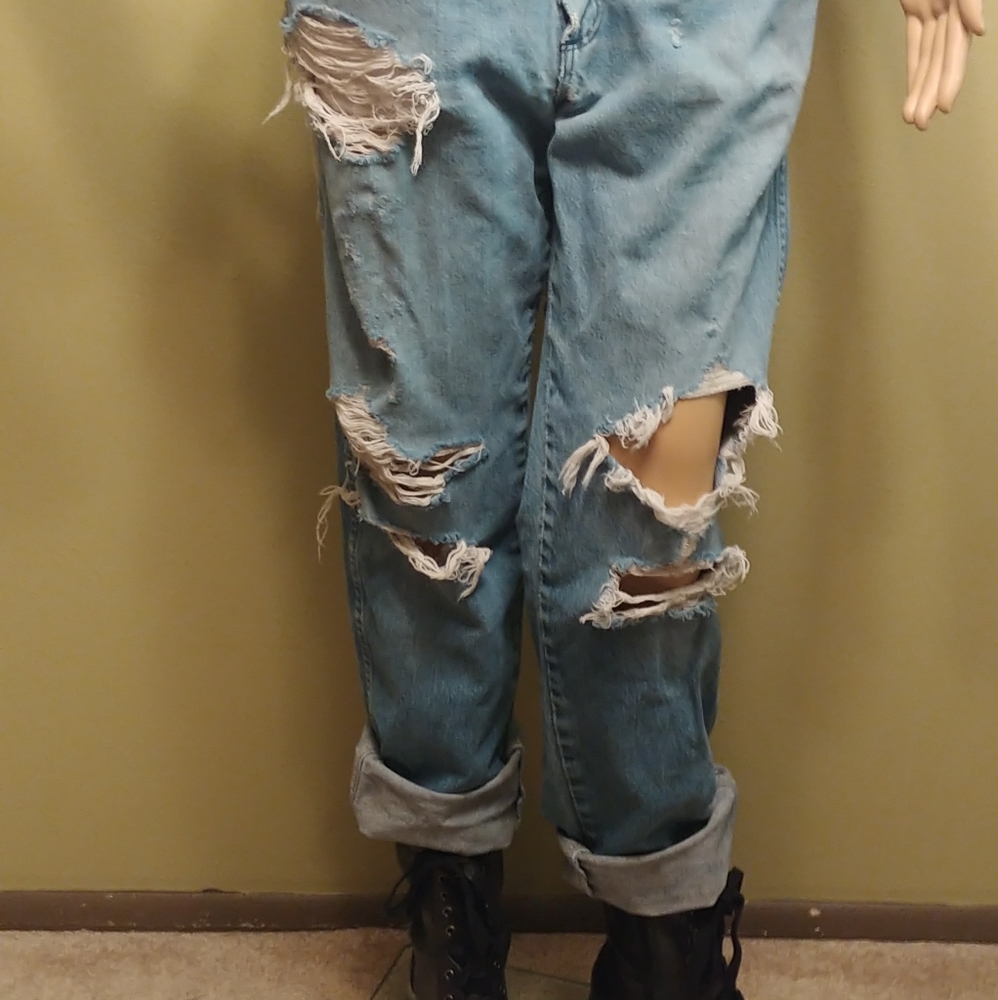Wrangler Destroyed Boyfriend Jeans 32x36*